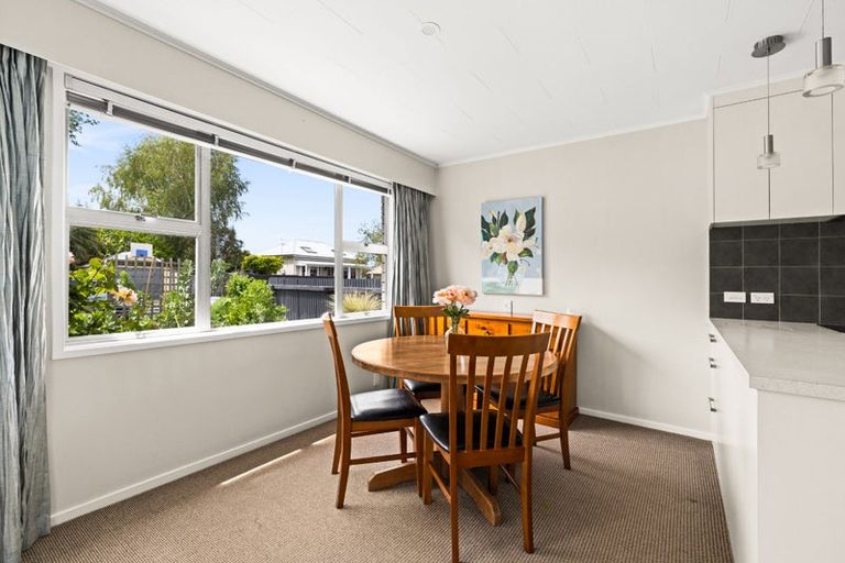 Photo of property in 701 Queen Street East, Parkvale, Hastings, 4122