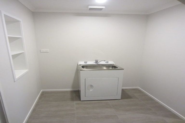 Photo of property in 11 Westhaven Drive, Tawa, Wellington, 5028