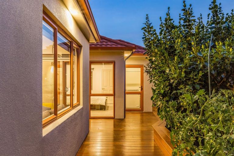 Photo of property in 2 Navigation Drive, Whitby, Porirua, 5024