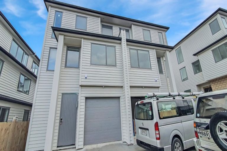 Photo of property in 61b Kervil Avenue, Te Atatu Peninsula, Auckland, 0610