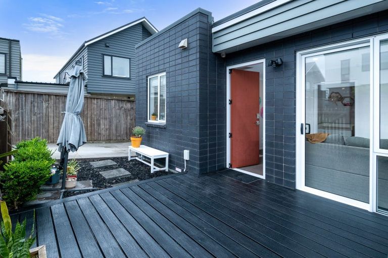 Photo of property in 35 Saltmarsh Road, Hobsonville, Auckland, 0616