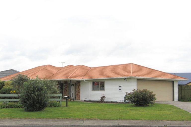 Photo of property in 18 Impala Place, Whitianga, 3510