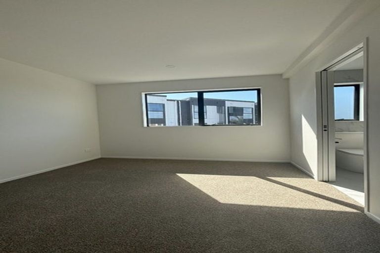 Photo of property in 1/800 Chapel Road, Northpark, Auckland, 2016