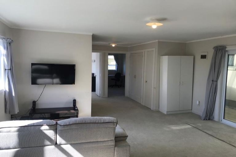 Photo of property in 108a Jamaica Drive, Grenada North, Wellington, 5028