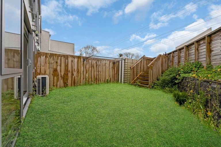 Photo of property in 99a Mahia Road, Wattle Downs, Auckland, 2103