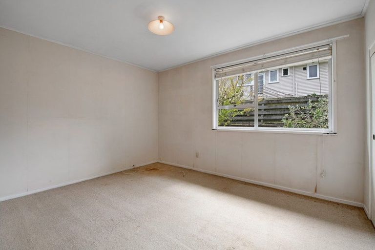 Photo of property in 36 Tonkin Drive, Sunnynook, Auckland, 0620