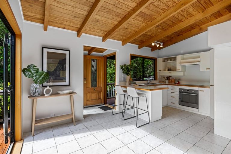 Photo of property in 1/234 Beach Road, Campbells Bay, Auckland, 0630