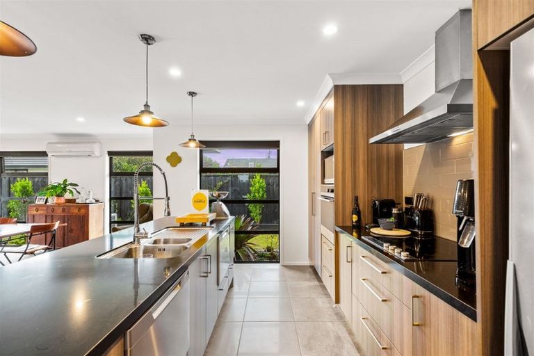 Photo of property in 46 Kaipara Portage Road, Riverhead, 0820