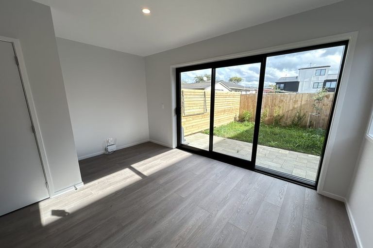 Photo of property in 27 Whati Lane, Henderson, Auckland, 0612