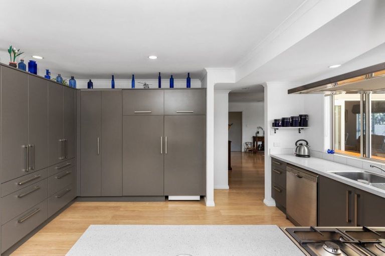 Photo of property in 9 Devon Street, Taradale, Napier, 4112