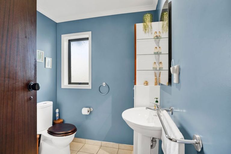 Photo of property in 97 Manutahi Road, Tarurutangi, New Plymouth, 4372