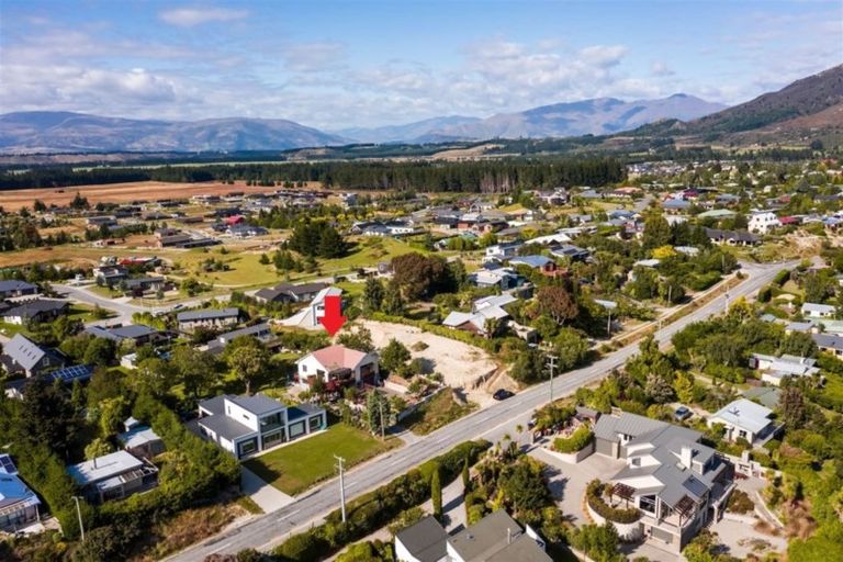 Photo of property in 159 Lakeview Terrace, Lake Hawea, Wanaka, 9382