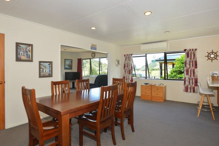 Photo of property in 131 Fortescue Street, Mahia, Nuhaka, 4198
