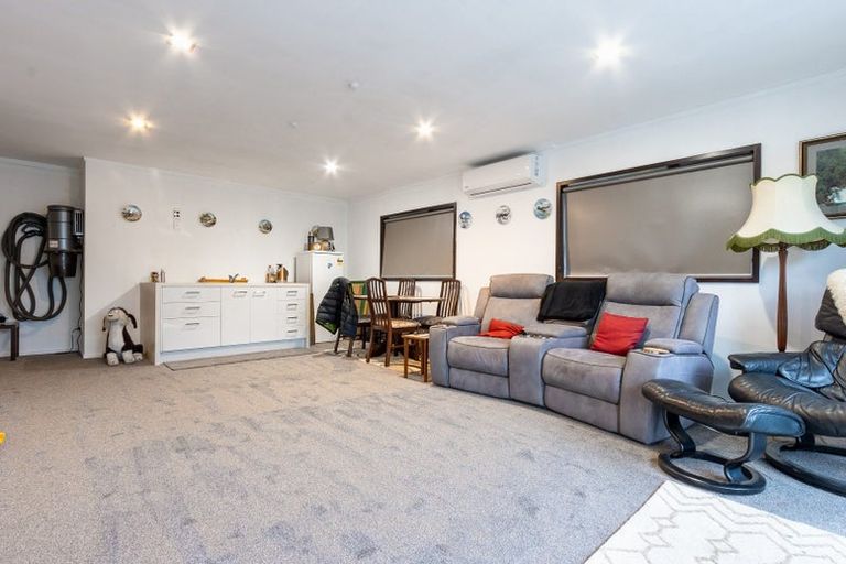 Photo of property in 48 Kotare Street, Waikanae, 5036