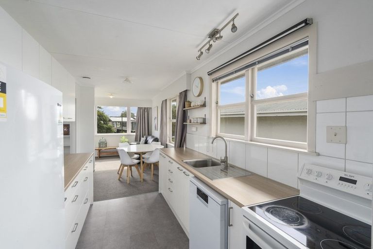 Photo of property in 16 Anakiwa Street, Kelvin Grove, Palmerston North, 4414
