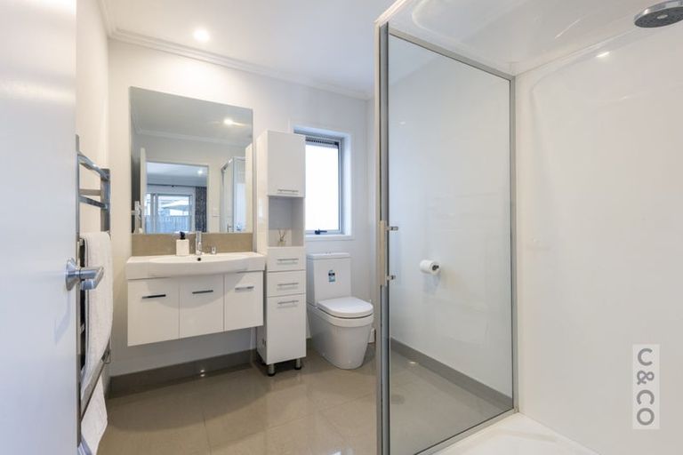 Photo of property in 38 Maude Street, Riverhead, 0820