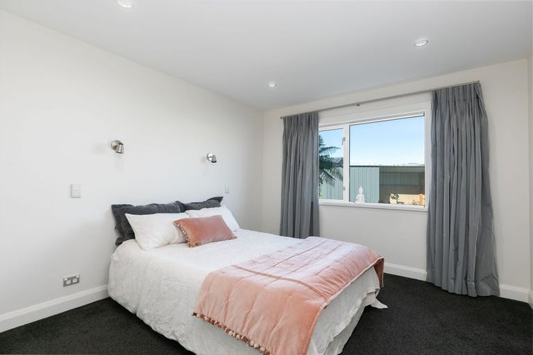 Photo of property in 155 Arataki Road, Havelock North, 4130