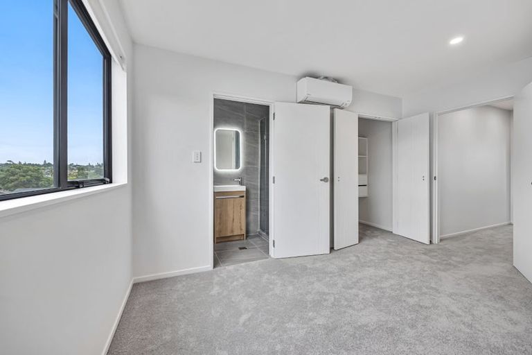 Photo of property in 3/345 Pakuranga Road, Pakuranga Heights, Auckland, 2010