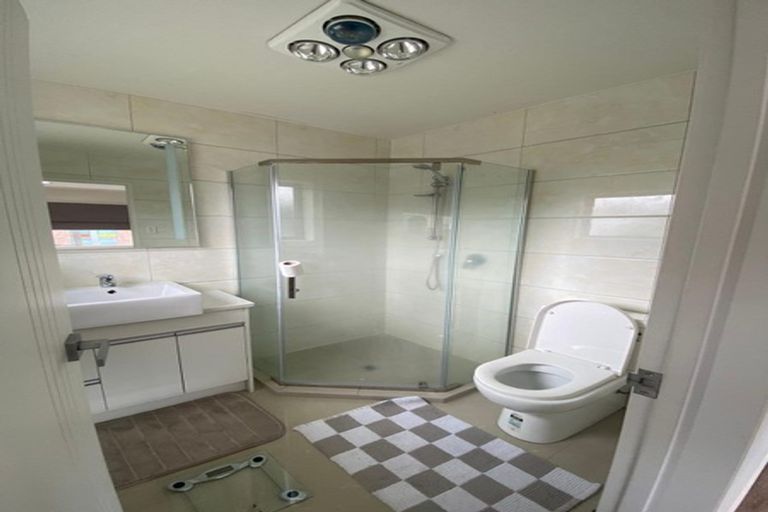 Photo of property in 1 Cranford Drive, Flat Bush, Auckland, 2019