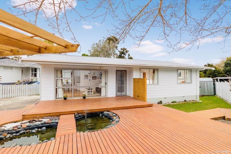 Photo of property in 16 Dellwood Avenue, Henderson, Auckland, 0612