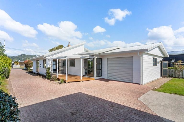 Photo of property in 115 Linton Crescent, Whangamata, 3620