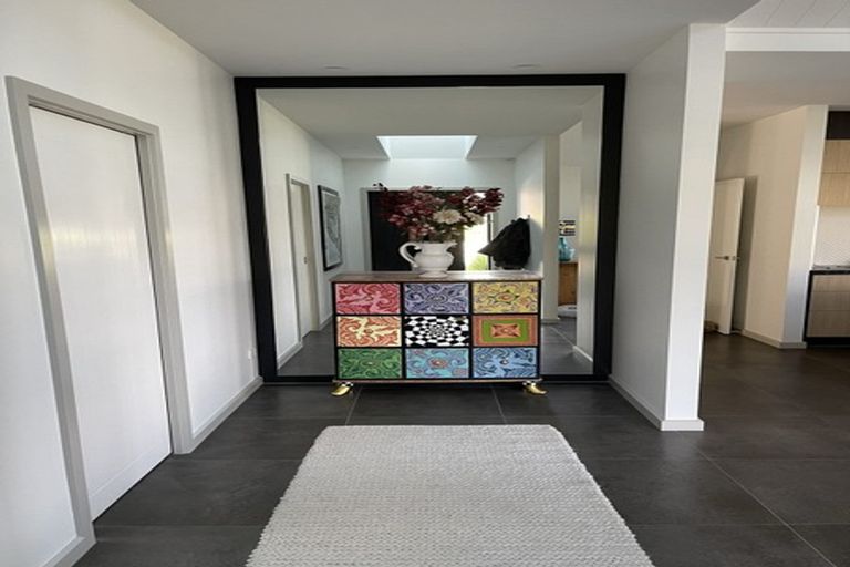 Photo of property in 2 Harrison Close, Cambridge, 3434