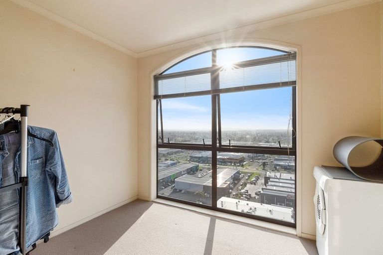 Photo of property in 16e/18 Ronwood Avenue, Manukau, Auckland, 2104
