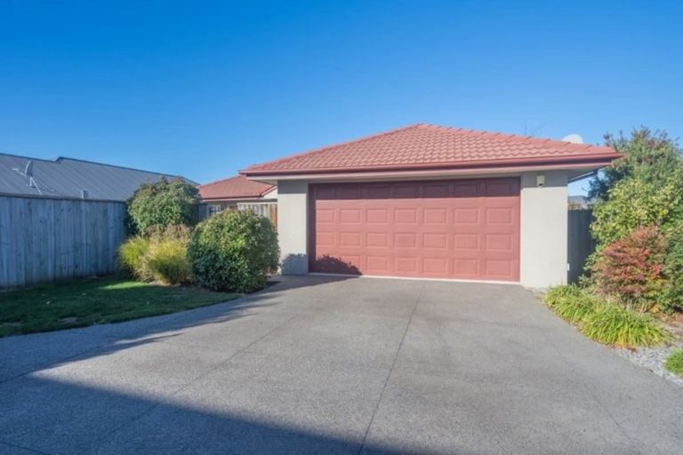 Photo of property in 3 Richard Seddon Drive, Northwood, Christchurch, 8051