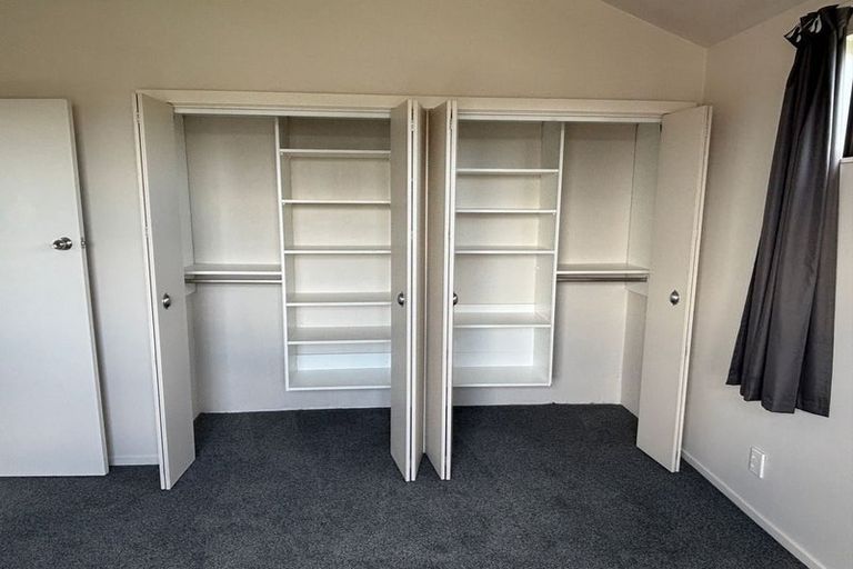 Photo of property in 15 Seddon Street, Takaro, Palmerston North, 4412