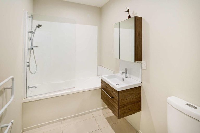 Photo of property in 32 Tea Tree Lane, Woodridge, Wellington, 6037