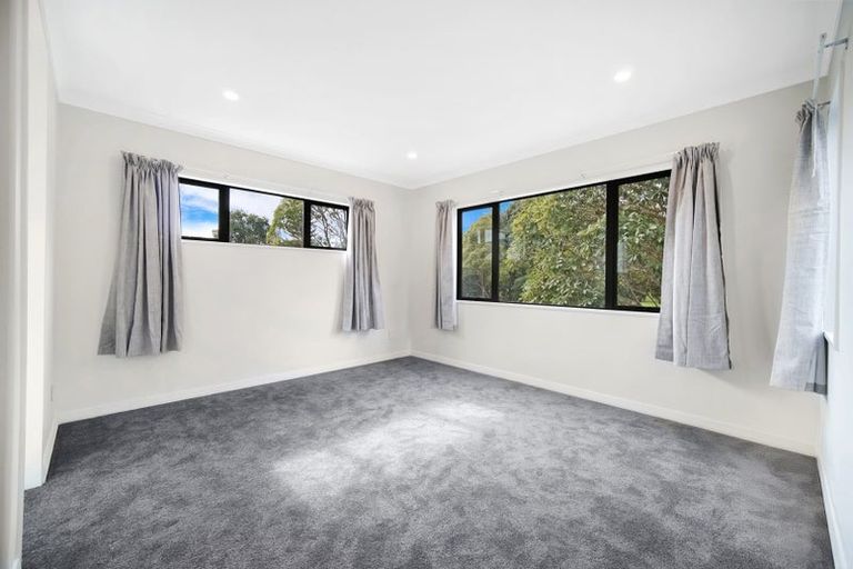 Photo of property in 421a Bucklands Beach Road, Bucklands Beach, Auckland, 2012