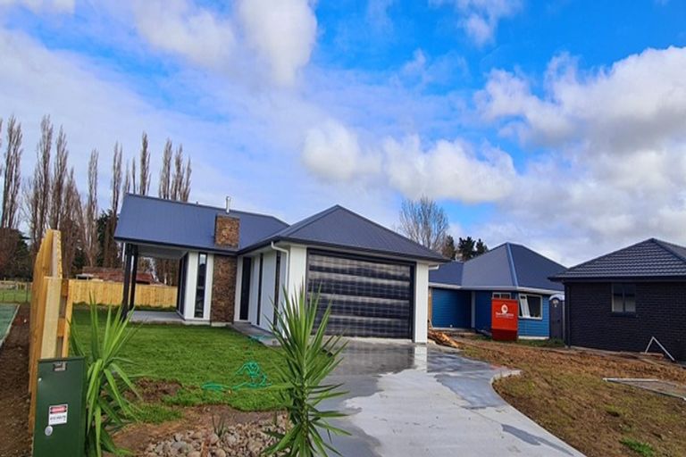 Photo of property in 30 Oldfield Lane, Marton, 4710