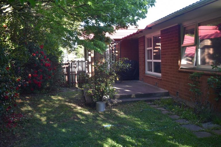 Photo of property in 151 Avonhead Road, Avonhead, Christchurch, 8042