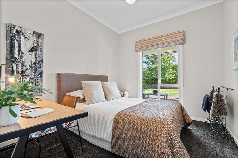 Photo of property in 81c Reading Street, Greytown, 5712