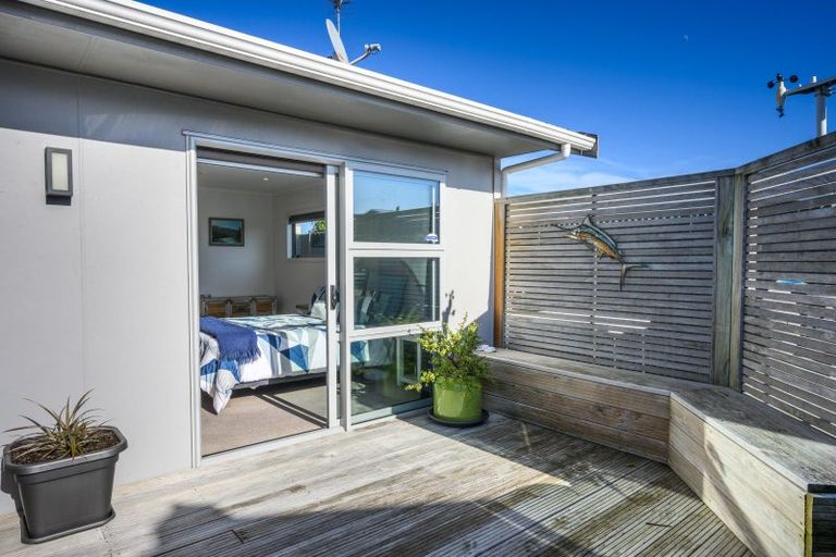 Photo of property in 99 Seabury Avenue, Foxton Beach, Foxton, 4815