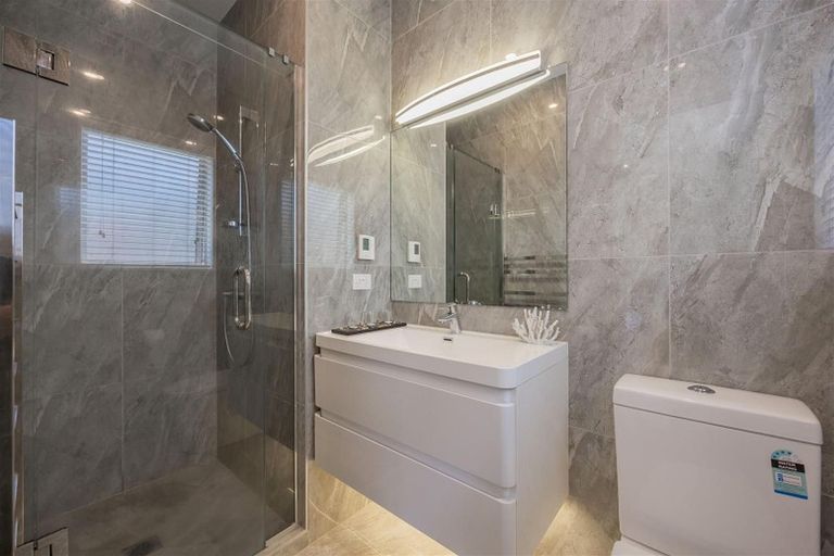 Photo of property in 4 Kaipuke Crescent, Gulf Harbour, Whangaparaoa, 0930