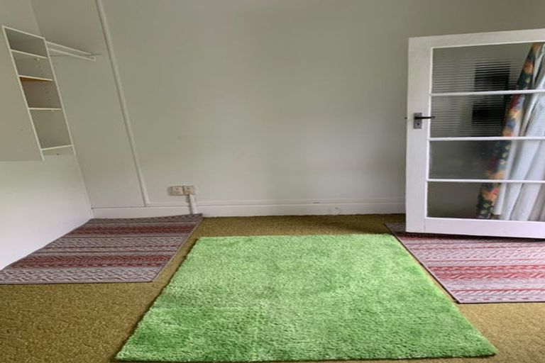 Photo of property in 75 Todman Street, Brooklyn, Wellington, 6021