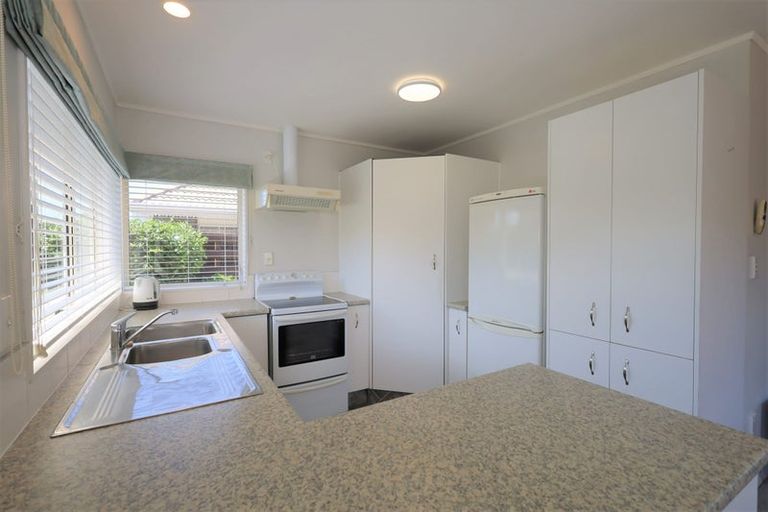 Photo of property in 17 Balmacewen Place, Mount Maunganui, 3116