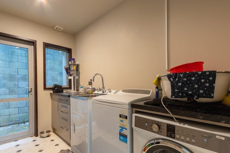 Photo of property in 48 Kotare Street, Waikanae, 5036