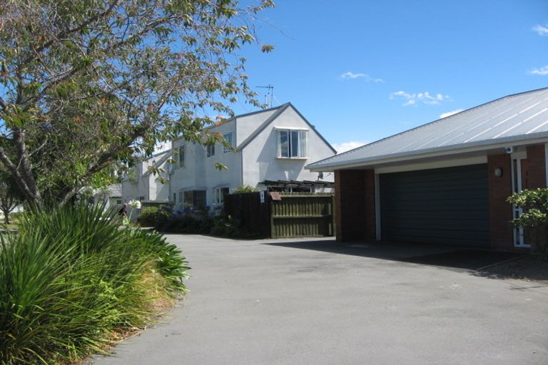 Photo of property in 22 Coles Place, St Albans, Christchurch, 8014