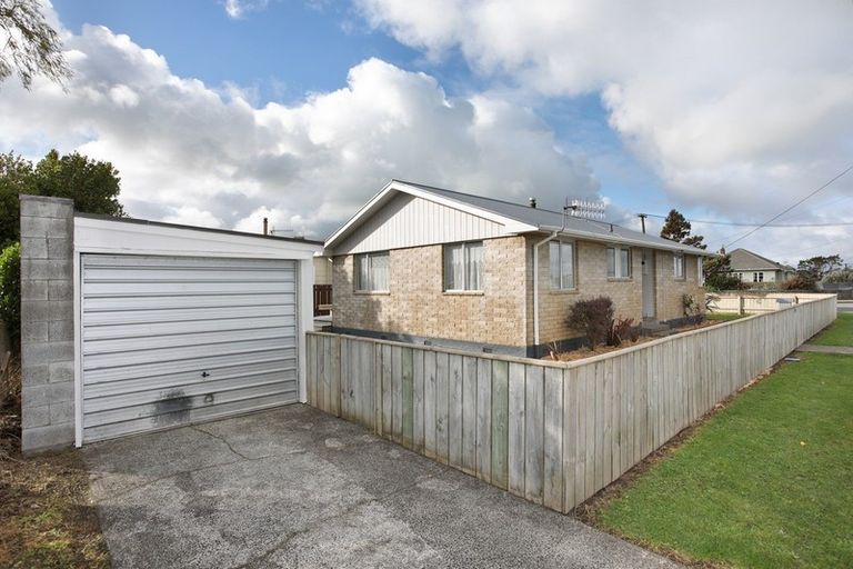 Photo of property in 32 Morris Street, Marton, 4710