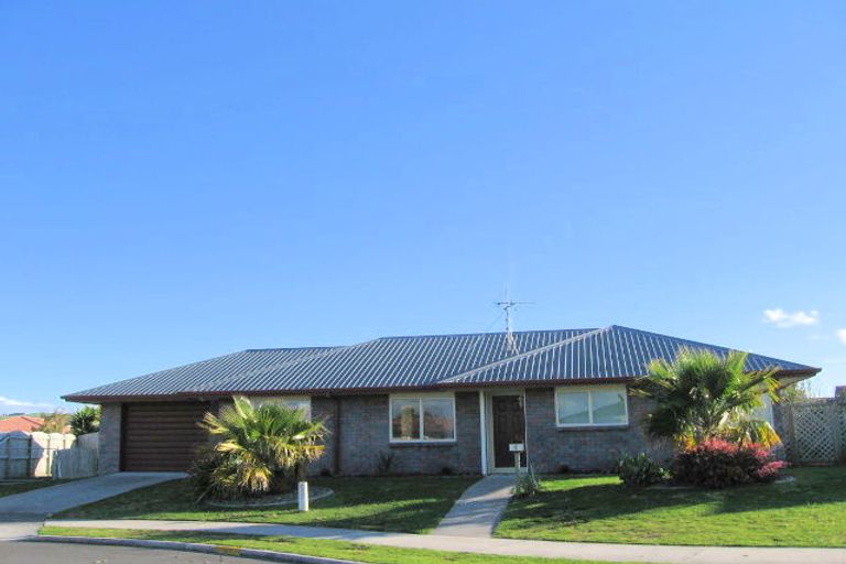 Photo of property in 6 Lamia Grove, Papamoa Beach, Papamoa, 3118