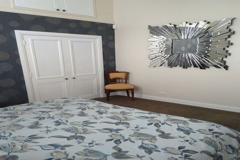 Photo of property in 32 Esther Street, Martinborough, 5711