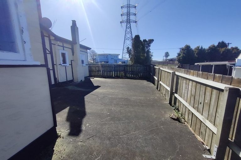 Photo of property in 1/19 Takanini Road, Takanini, 2112