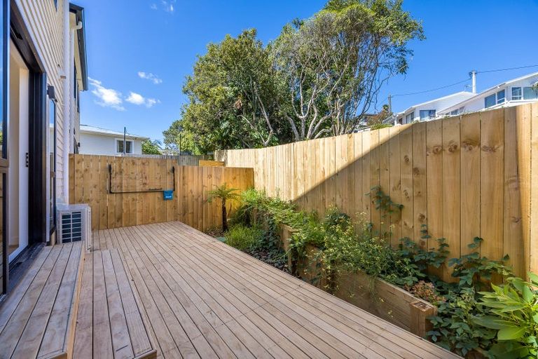 Photo of property in 17b Hogans Road, Glenfield, Auckland, 0629