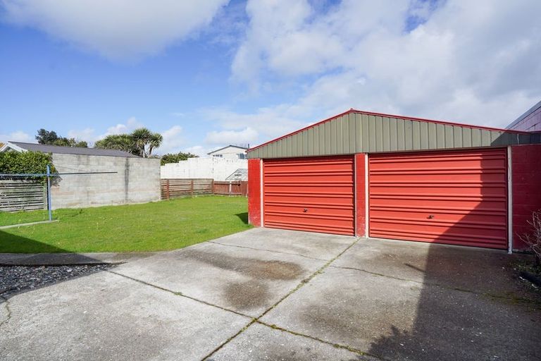 Photo of property in 32 Elm Crescent, Gladstone, Invercargill, 9810