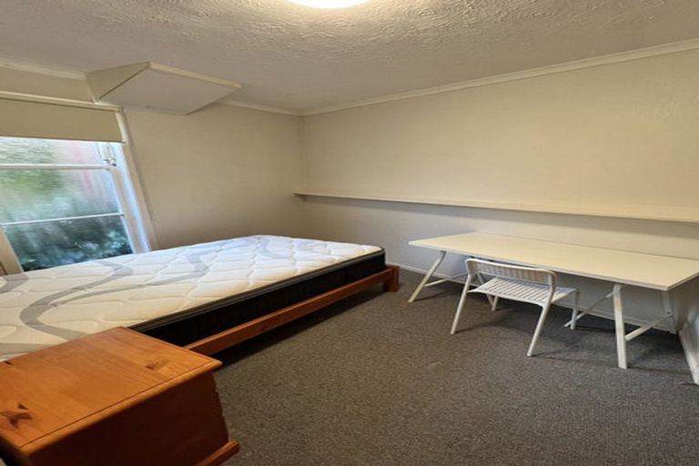 Photo of property in 35a Montgomery Avenue, Belmont, Auckland, 0622