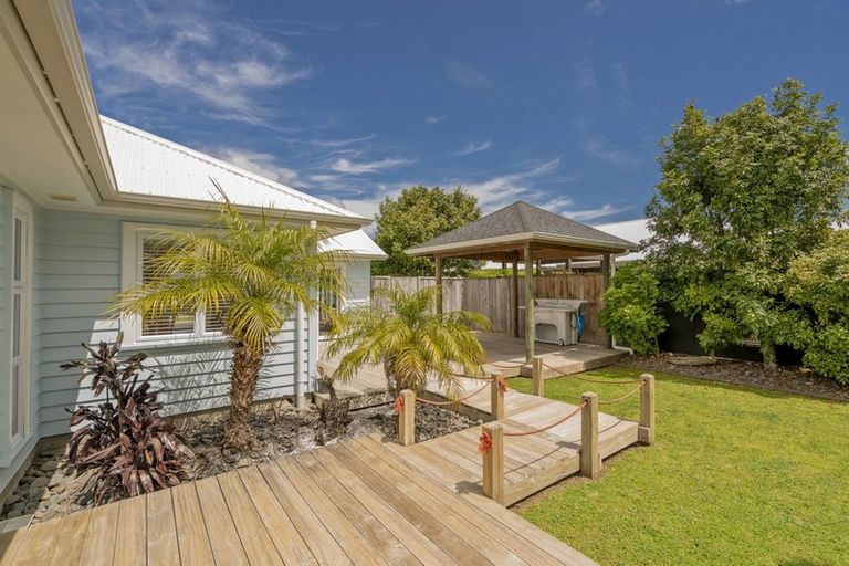 Photo of property in 3 Mermaid Place, Whitianga, 3510