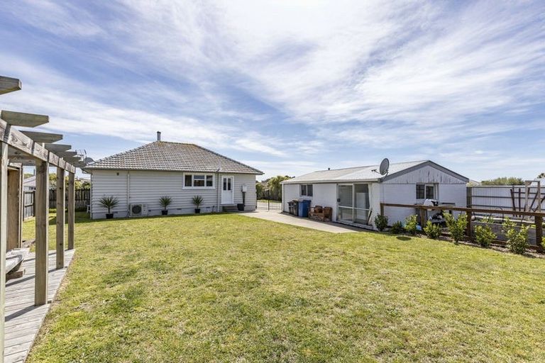 Photo of property in 8 Pandora Street, North New Brighton, Christchurch, 8083