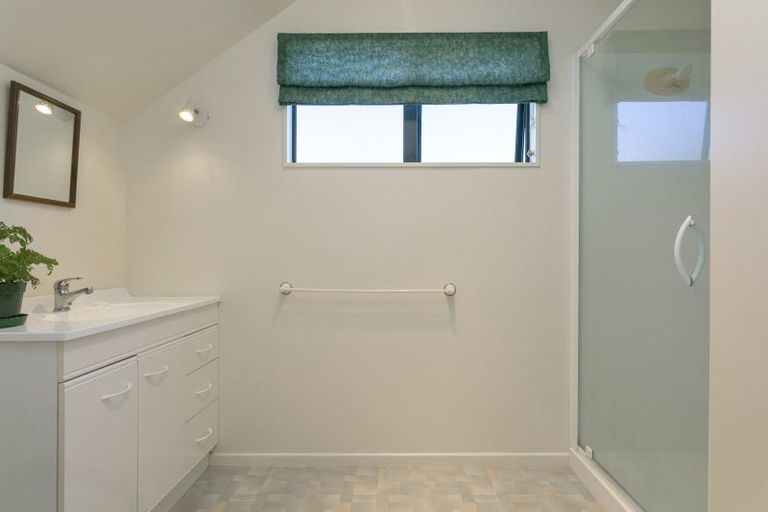 Photo of property in 2 Abbey Way, Rangatira Park, Taupo, 3330